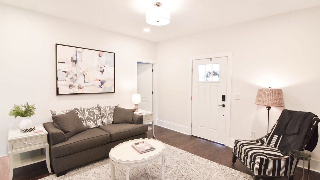 Photo of Livingroom in Belmont Historic District