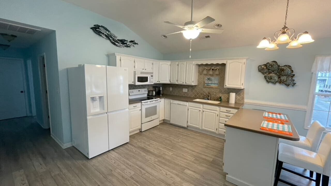 Photo of Kitchen in Surfside Beach