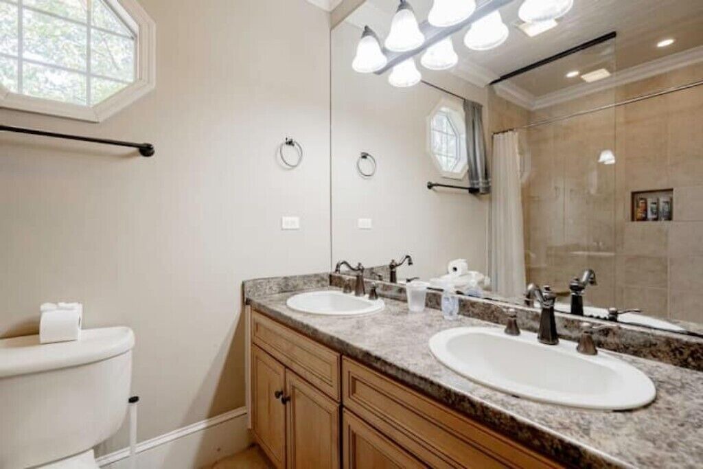 Photo of Bathroom in Rosewood