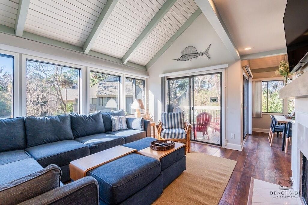 Photo of Livingroom in Night Heron