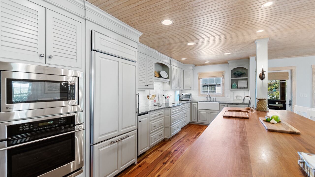 Photo of Kitchen in North Litchfield Beach