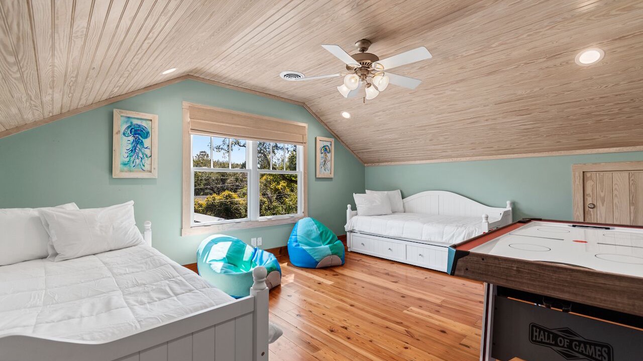 Photo of Bedroom in North Litchfield Beach