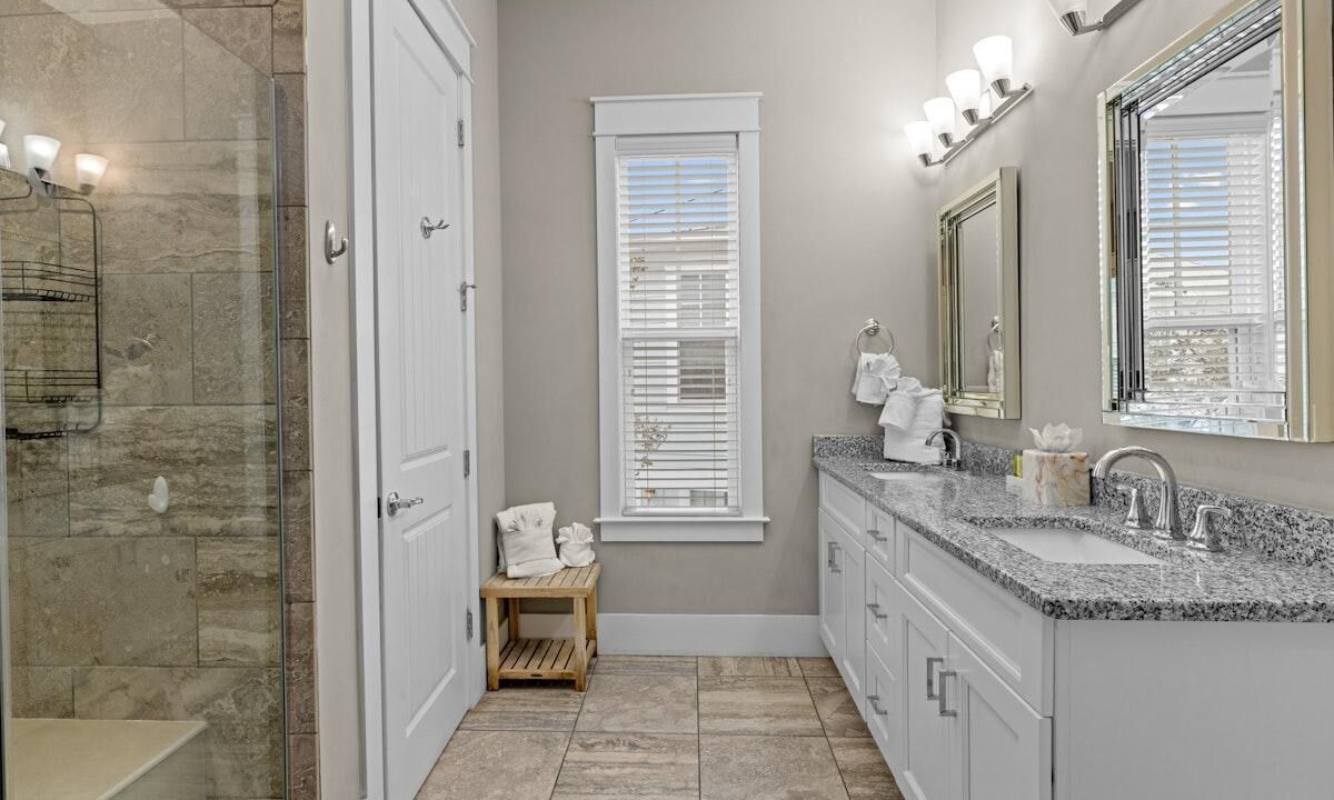 Photo of Bathroom in Windy Hill