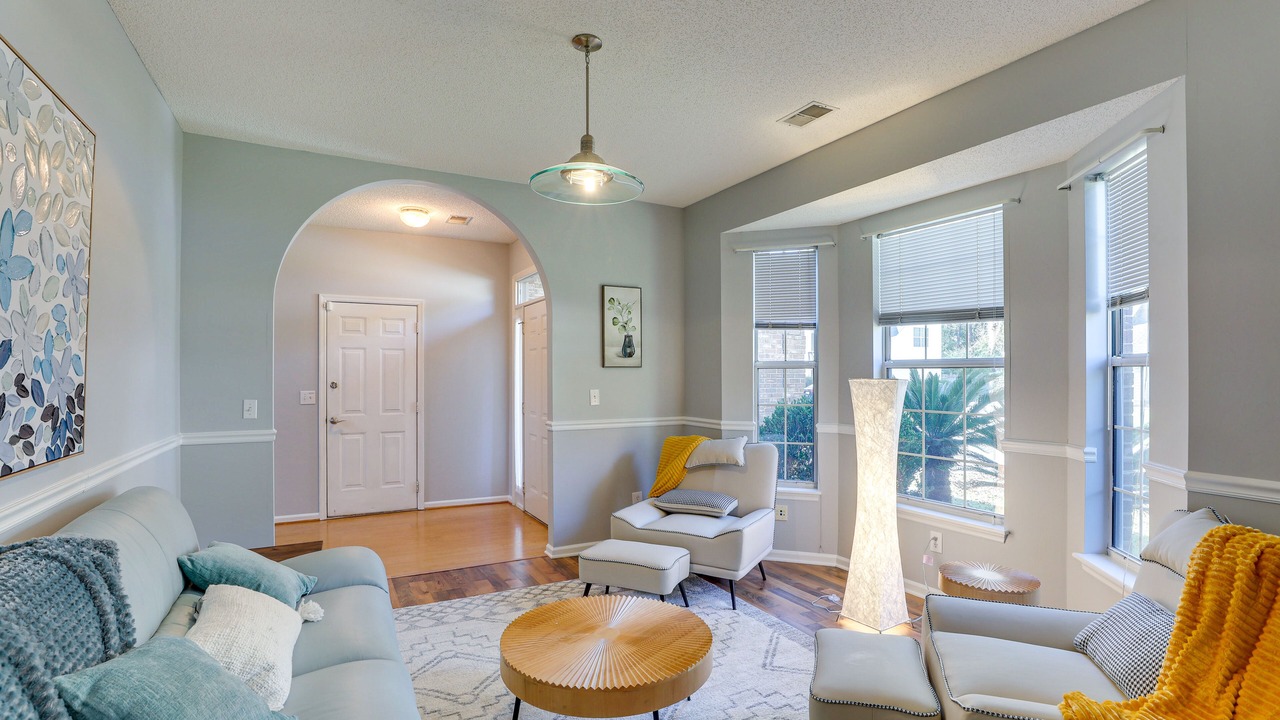 Photo of Livingroom in North Charleston