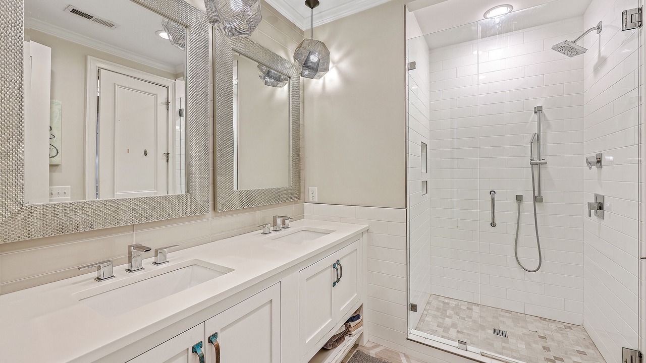 Photo of Bathroom in Sullivan's Island