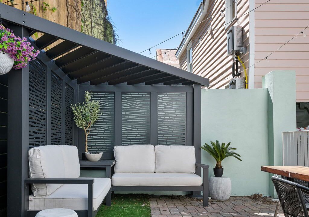 Photo of Patio Balcony in Cannonborough Elliotborough