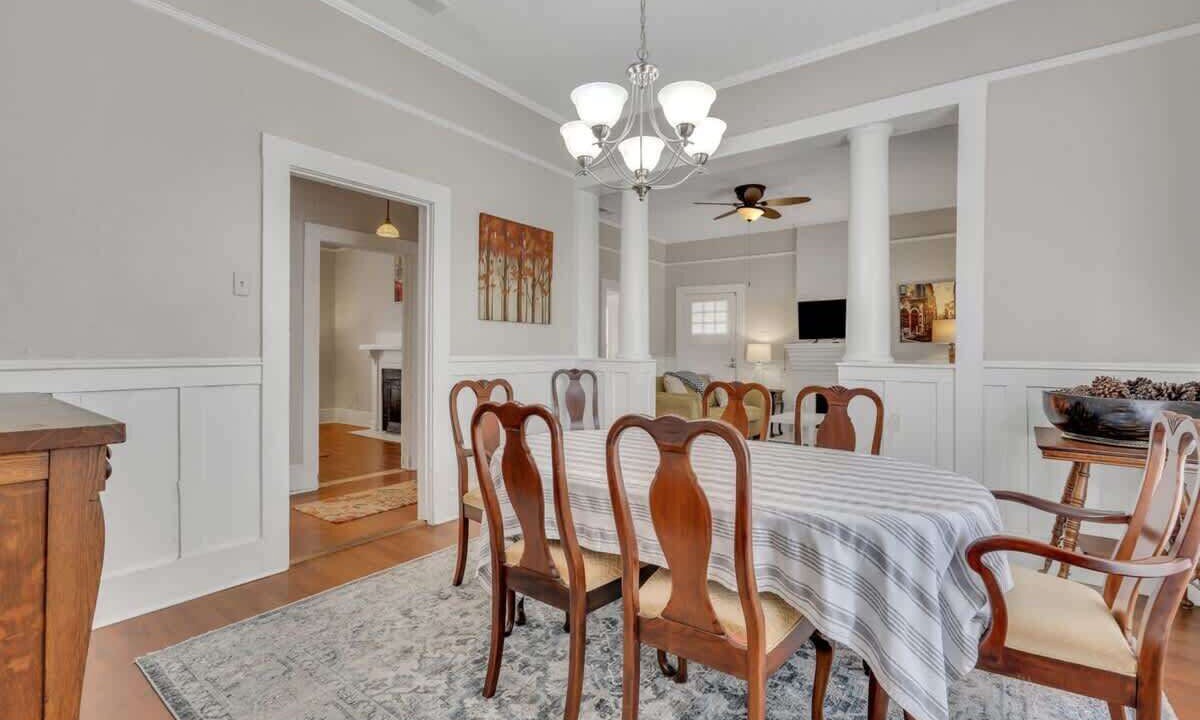 Photo of Livingroom in Statesboro
