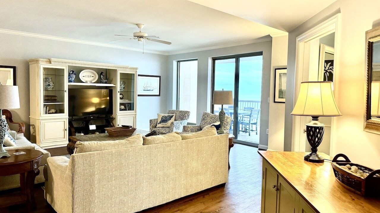 Photo of Bedroom in Arcadian Shores