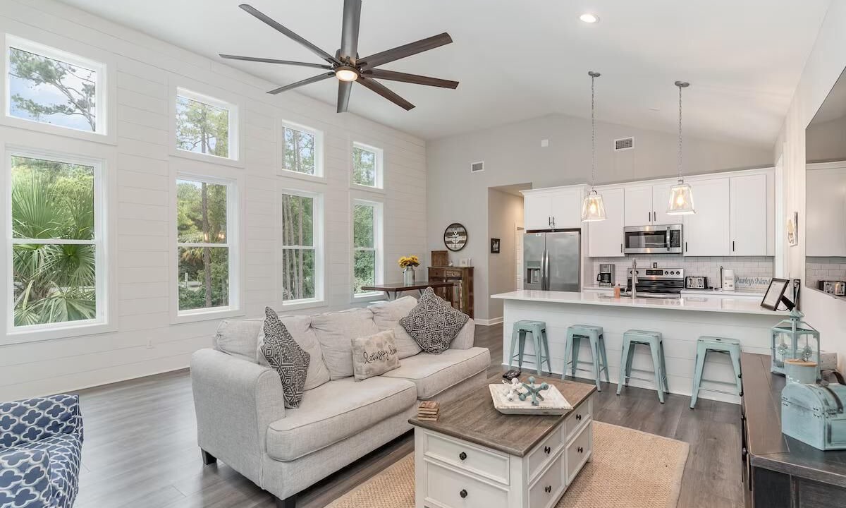 Photo of Livingroom in Litchfield by the Sea
