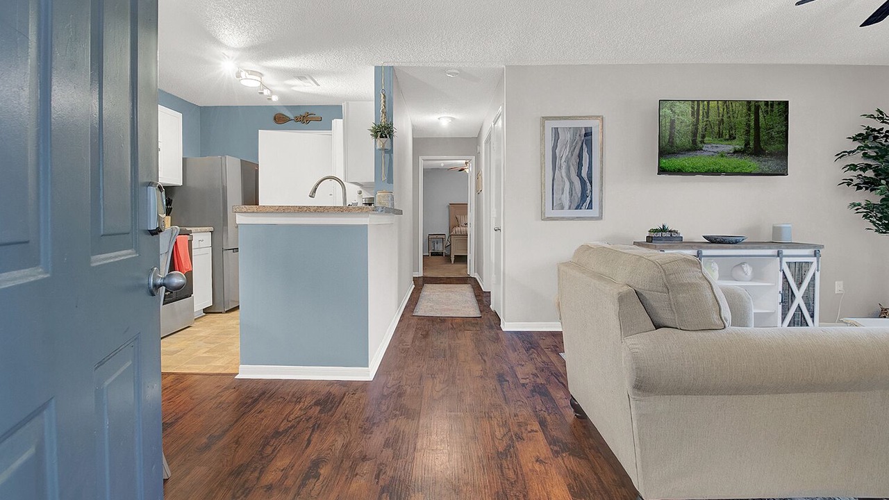 Photo of Livingroom in Mount Pleasant