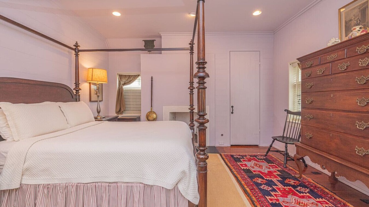 Photo of Bedroom in Downtown Charleston