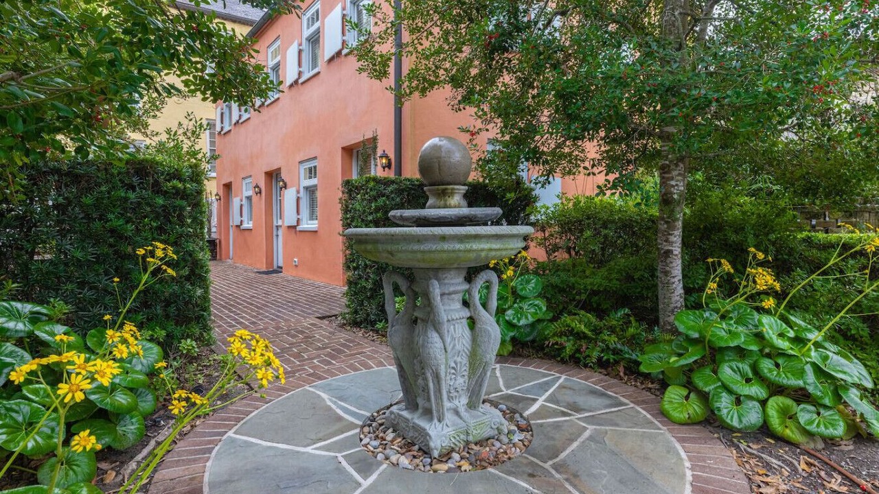 Photo of Outdoor in Downtown Charleston