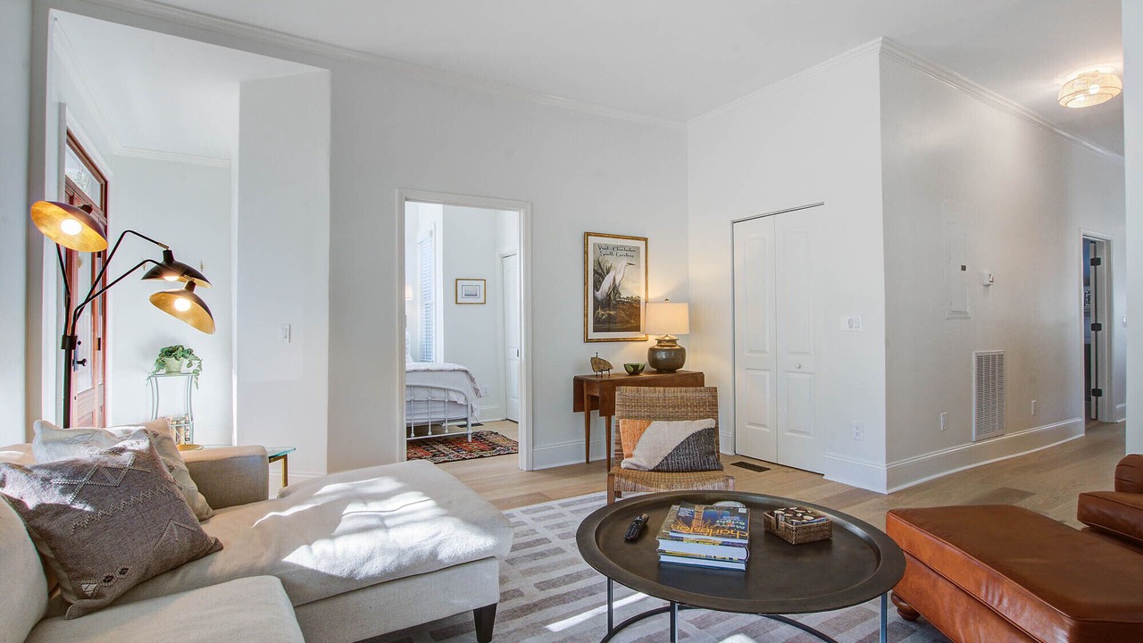 Photo of Livingroom in Westside