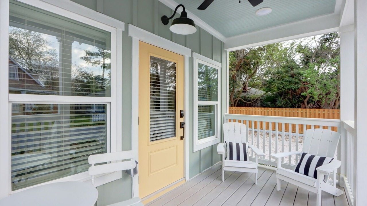Photo of Patio Balcony in Thunderbolt