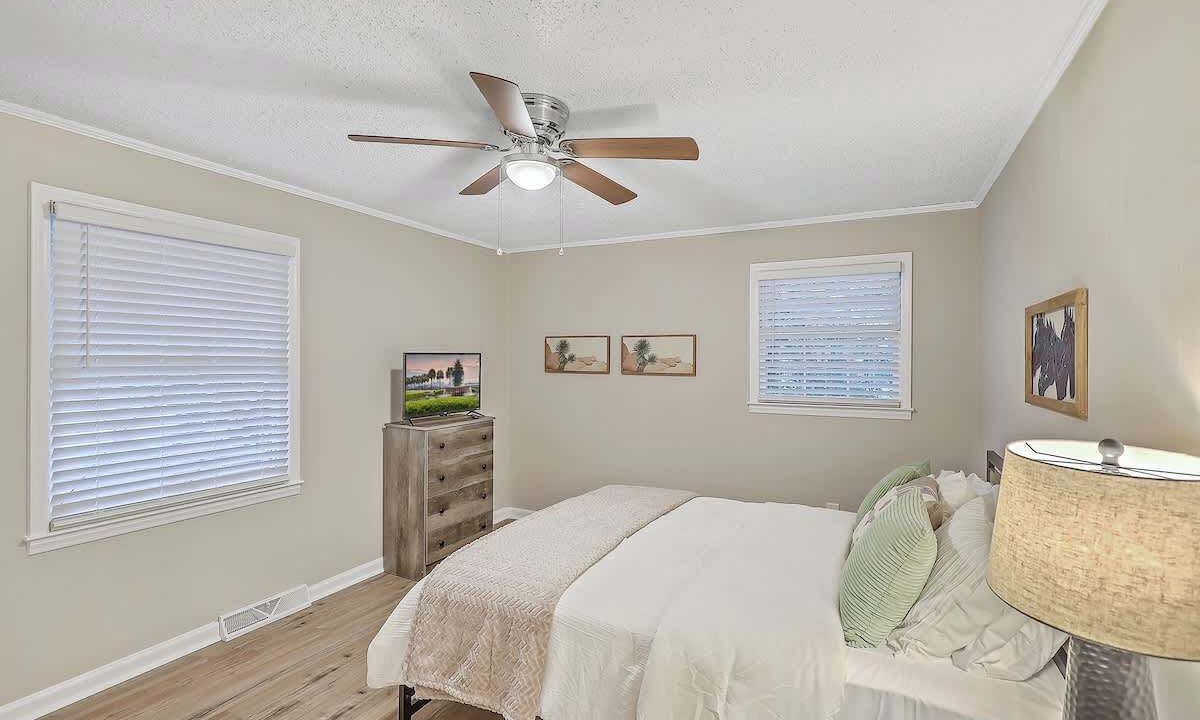 Photo of Bedroom in Summerville