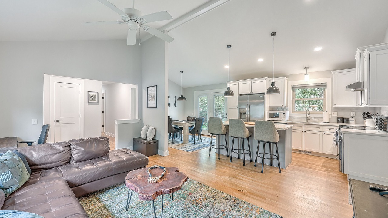 Photo of Livingroom in Ladson
