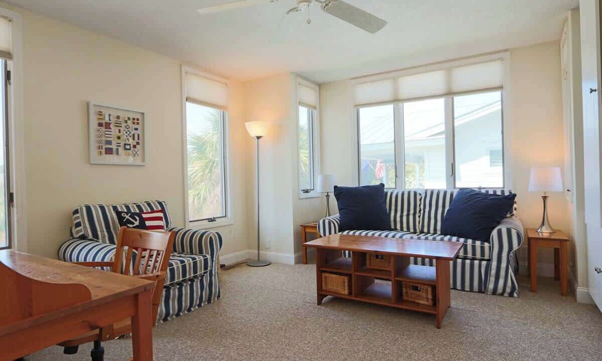 Photo of Livingroom in Saint Helena Island