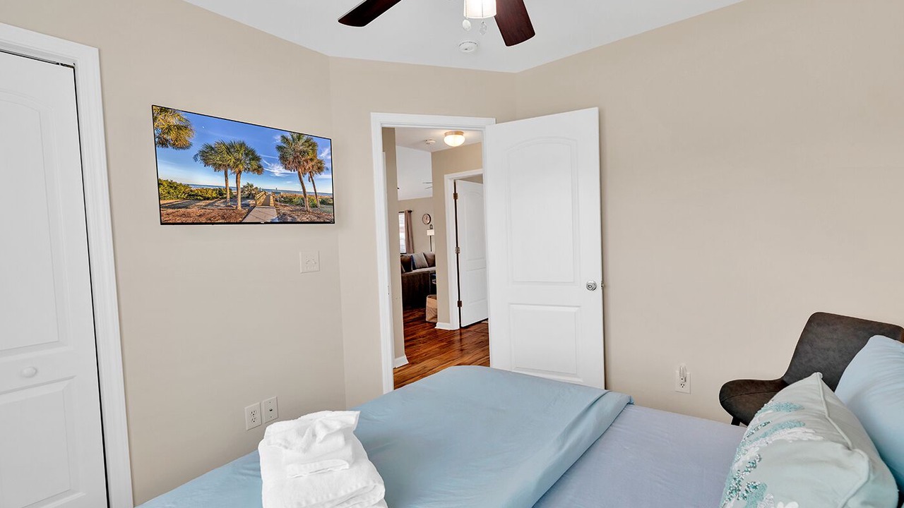 Photo of Bedroom in Surfside Beach