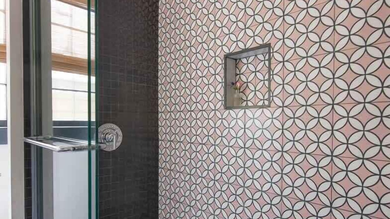 Photo of Bathroom in Cannonborough Elliotborough
