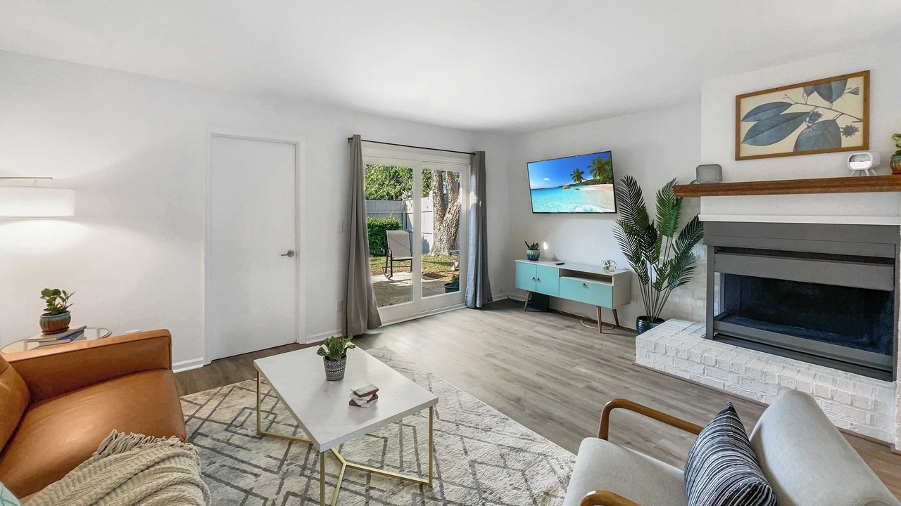 Photo of Livingroom in Mount Pleasant