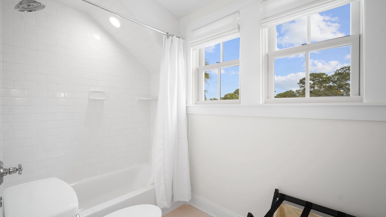 Photo of Bedroom in Deer Lake