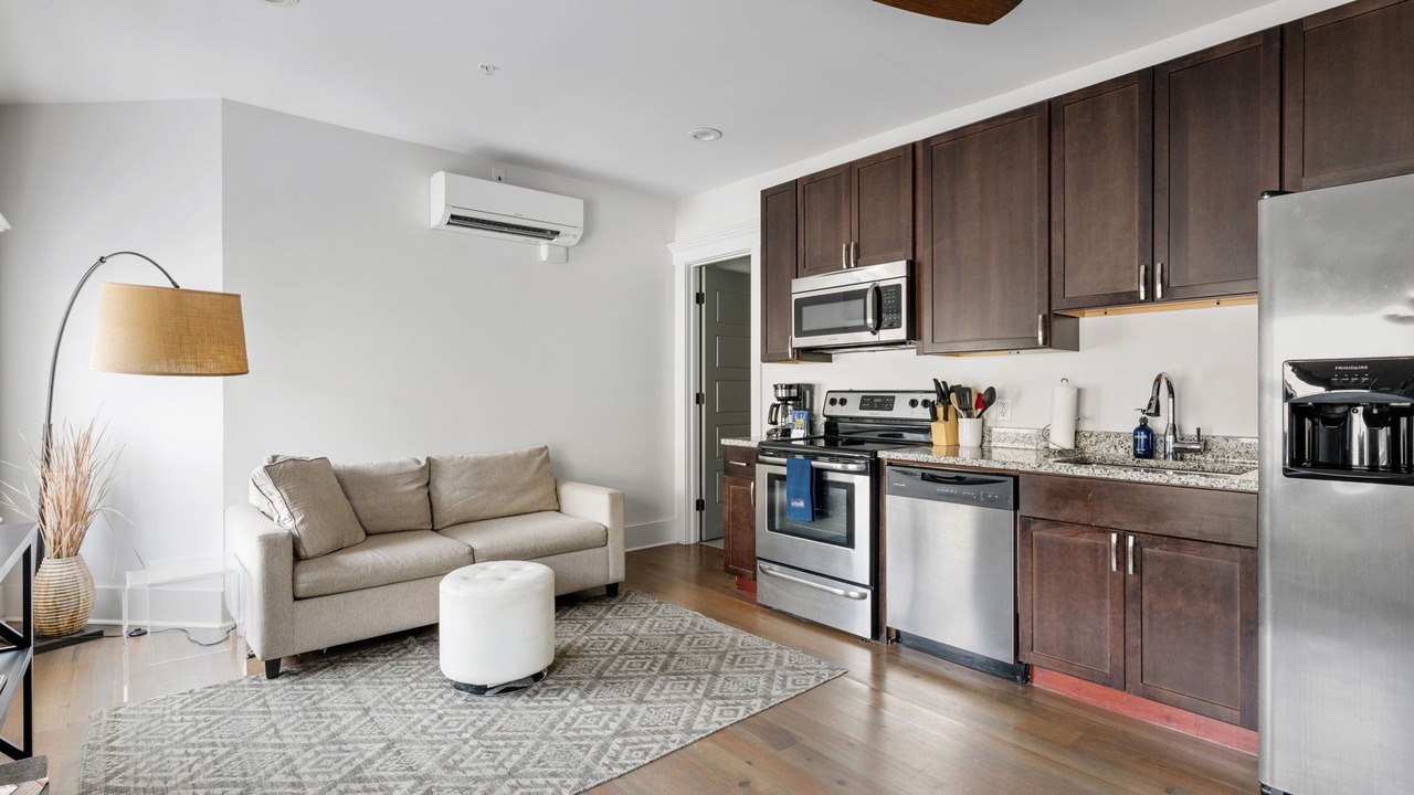 Photo of Bedroom in Downtown Charleston
