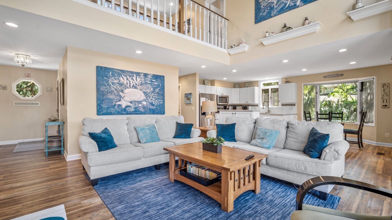 Photo of Livingroom in Blue Heron Lake