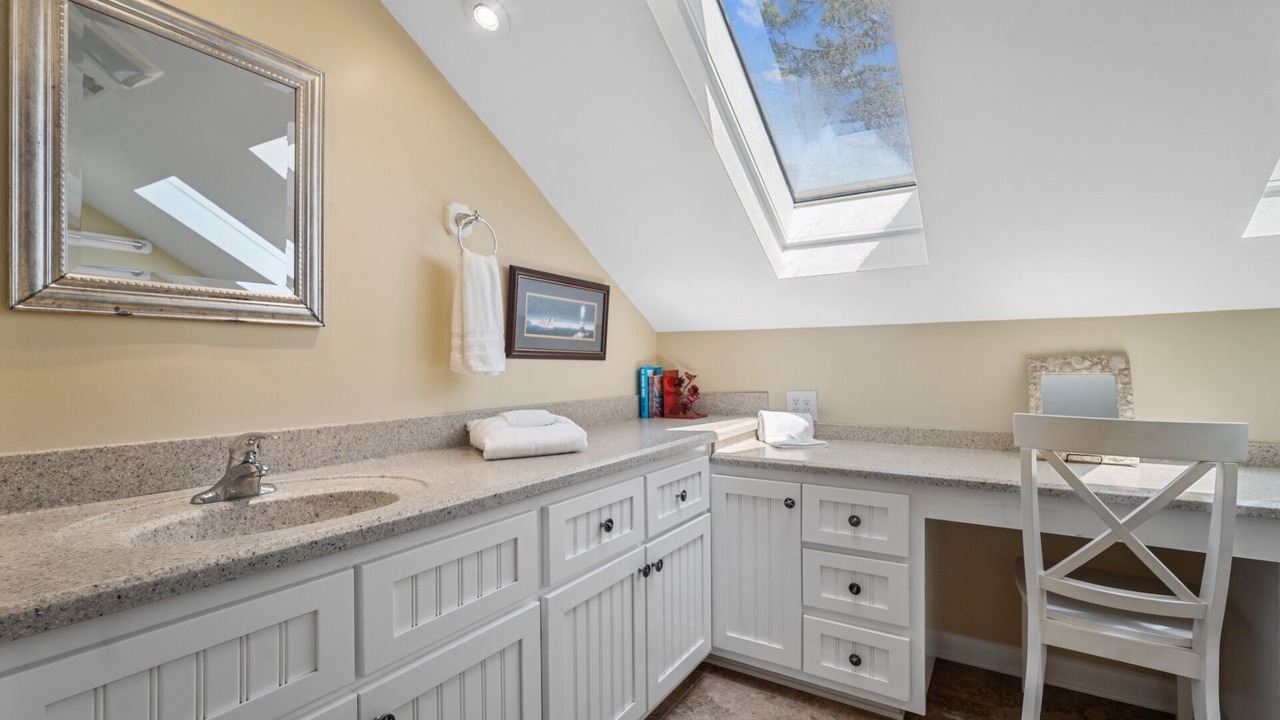 Photo of Bathroom in Blue Heron Lake