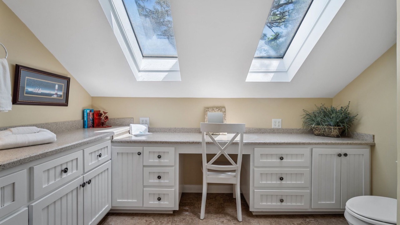 Photo of Bathroom in Blue Heron Lake