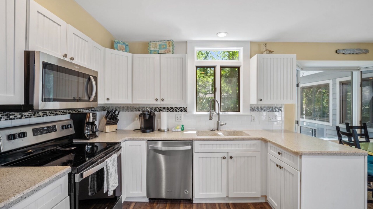 Photo of Kitchen in Blue Heron Lake