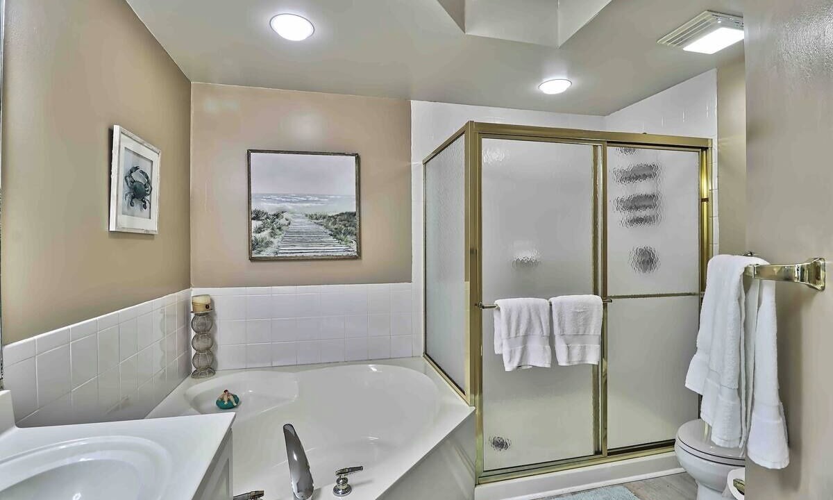 Photo of Bathroom in Litchfield by the Sea