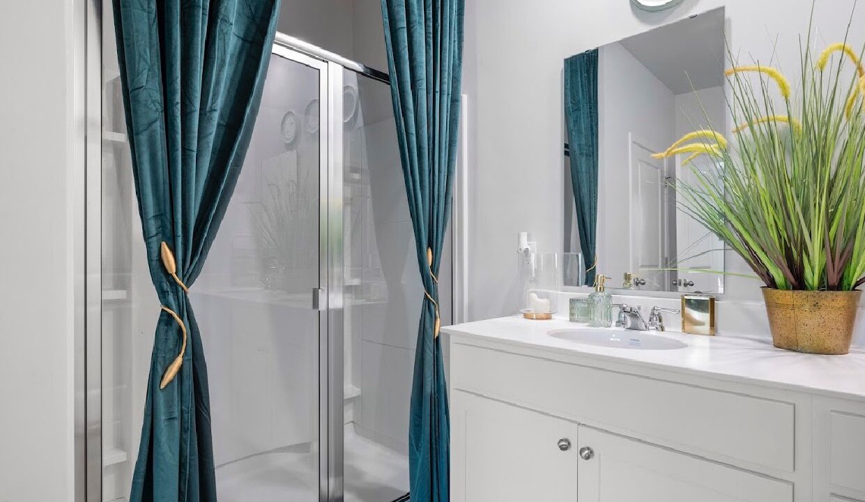 Photo of Bathroom in Summerville