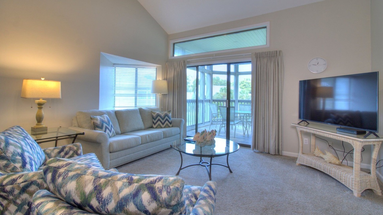 Photo of Livingroom in Arcadian Shores