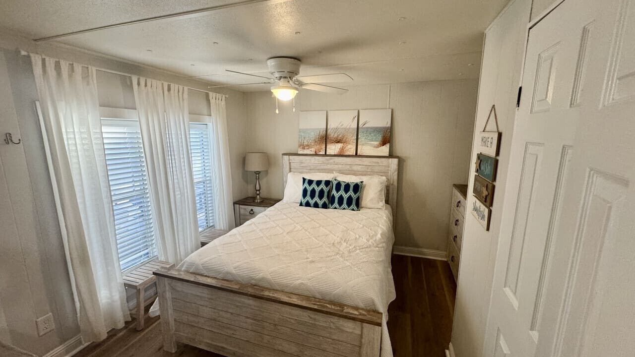 Photo of Bedroom in Surfside Beach