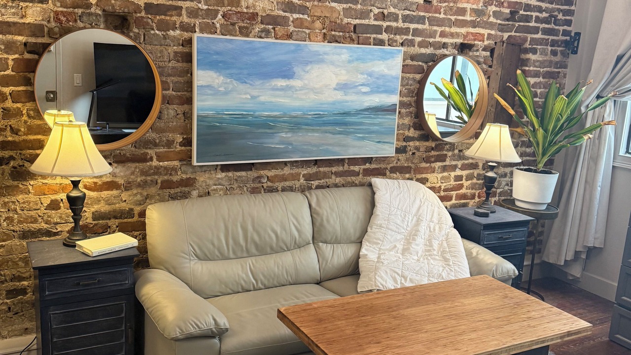 Photo of Livingroom in Harleston Village