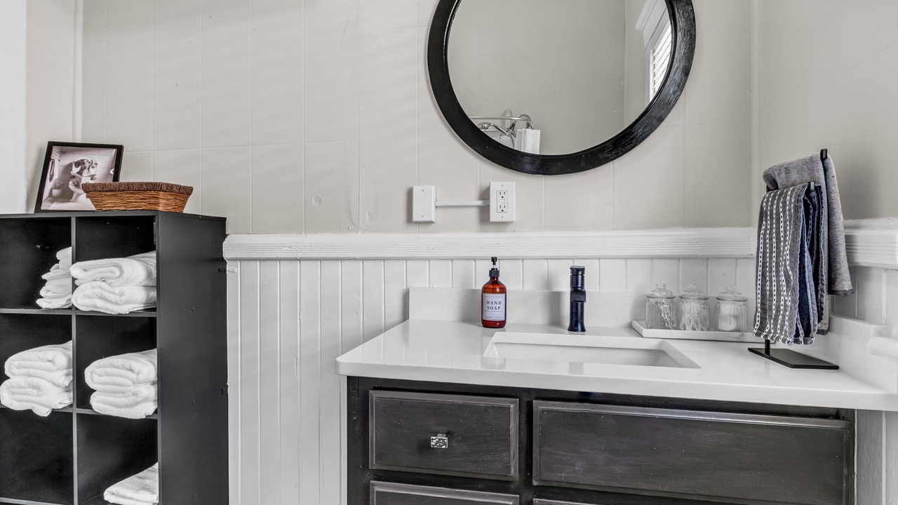 Photo of Bathroom in Metropolitan