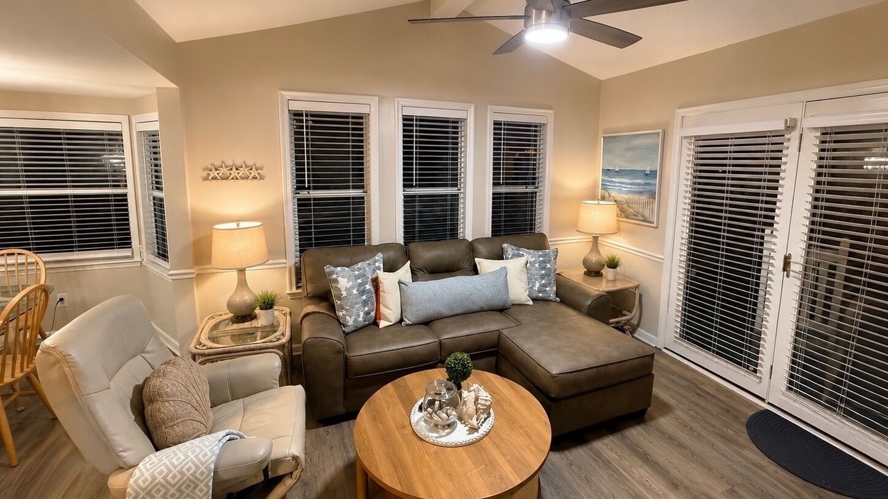 Photo of Livingroom in Surfside Beach