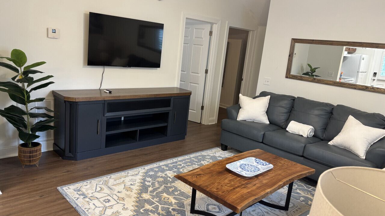 Photo of Livingroom in Whitemarsh Island