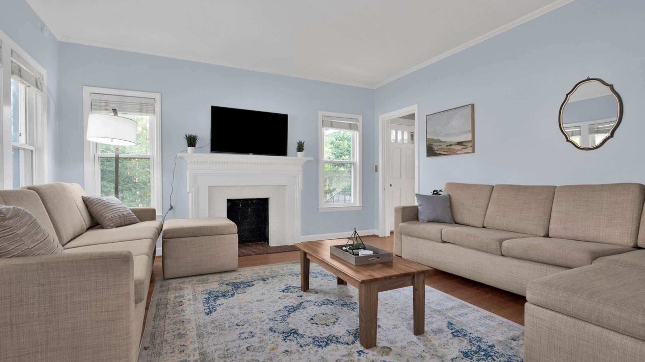 Photo of Livingroom in Terry Sanford