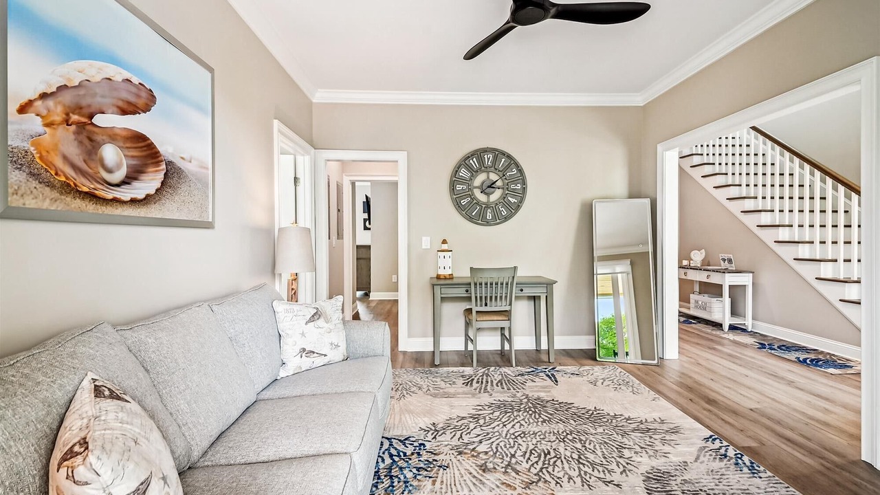 Photo of Livingroom in Atlantic Beach