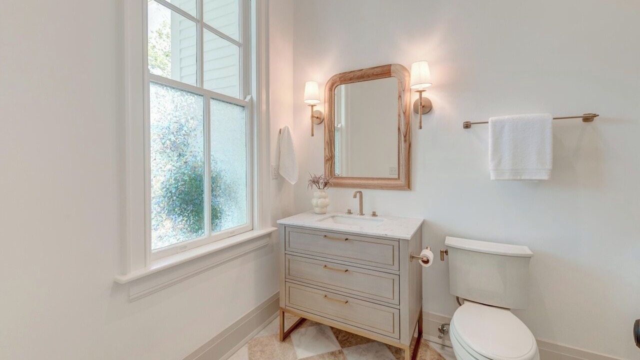 Photo of Bathroom in Sullivan's Island