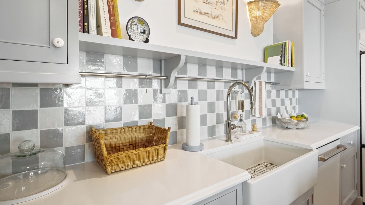 Photo of Kitchen in Debordieu Colony