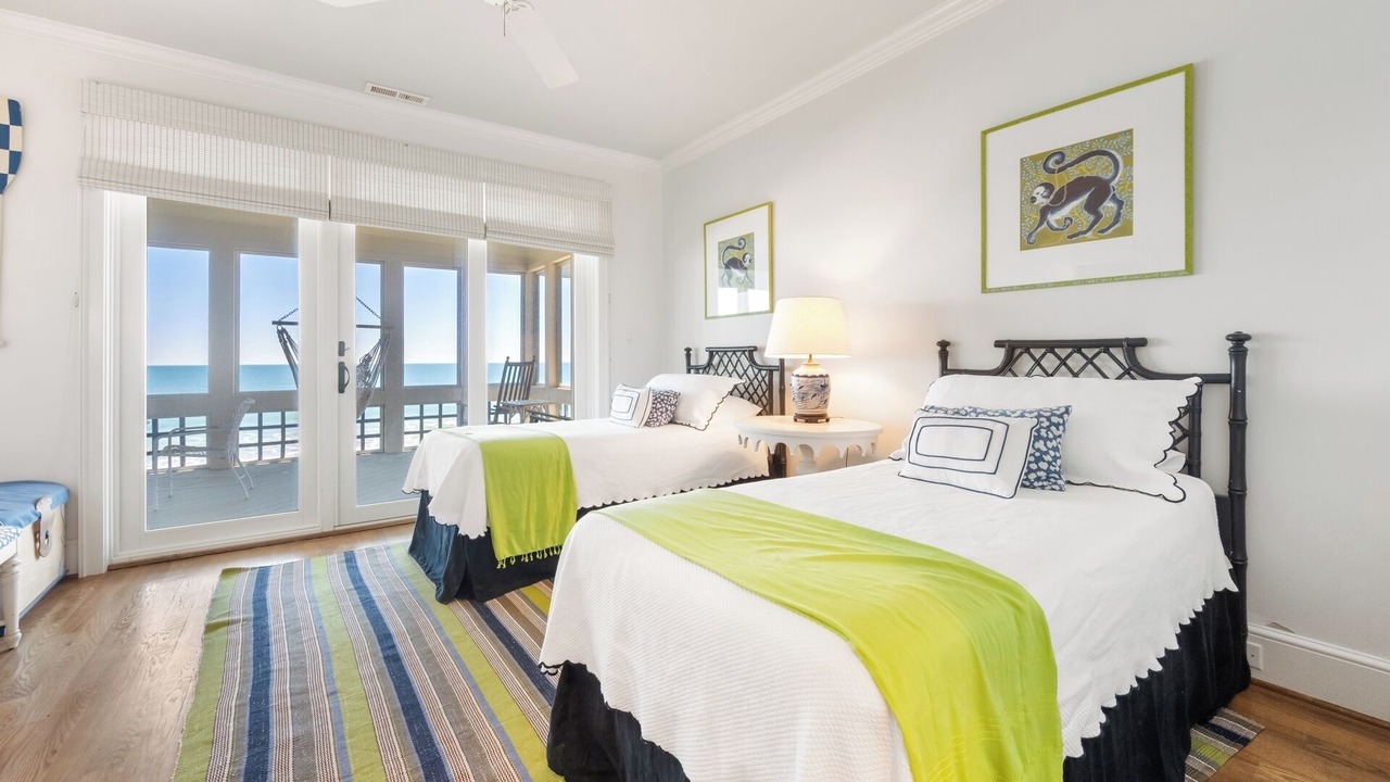 Photo of Bedroom in Debordieu Colony