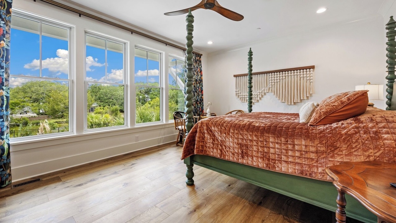Photo of Bedroom in Debordieu Colony