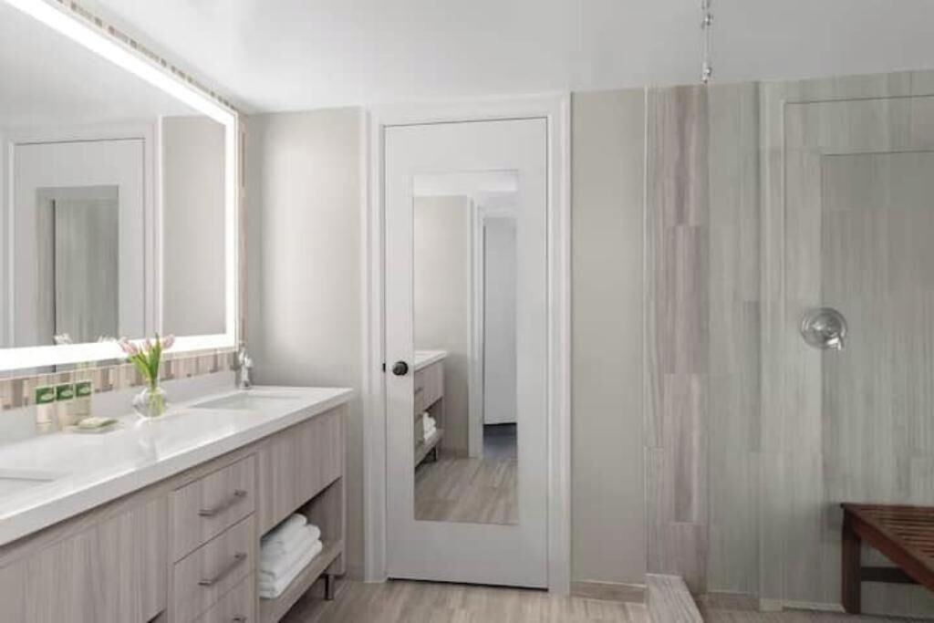 Photo of Bathroom in Harbour Town