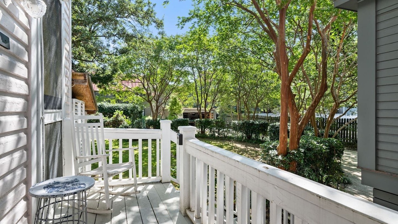 Photo of Patio Balcony in Harleston Village