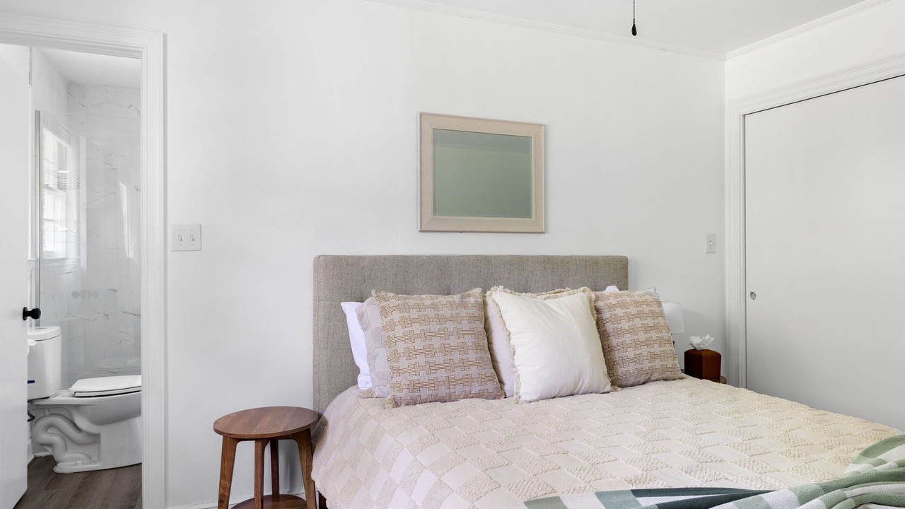 Photo of Bedroom in Hanahan