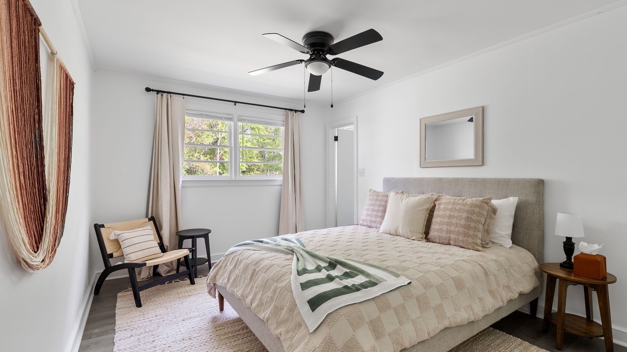 Photo of Bedroom in Hanahan
