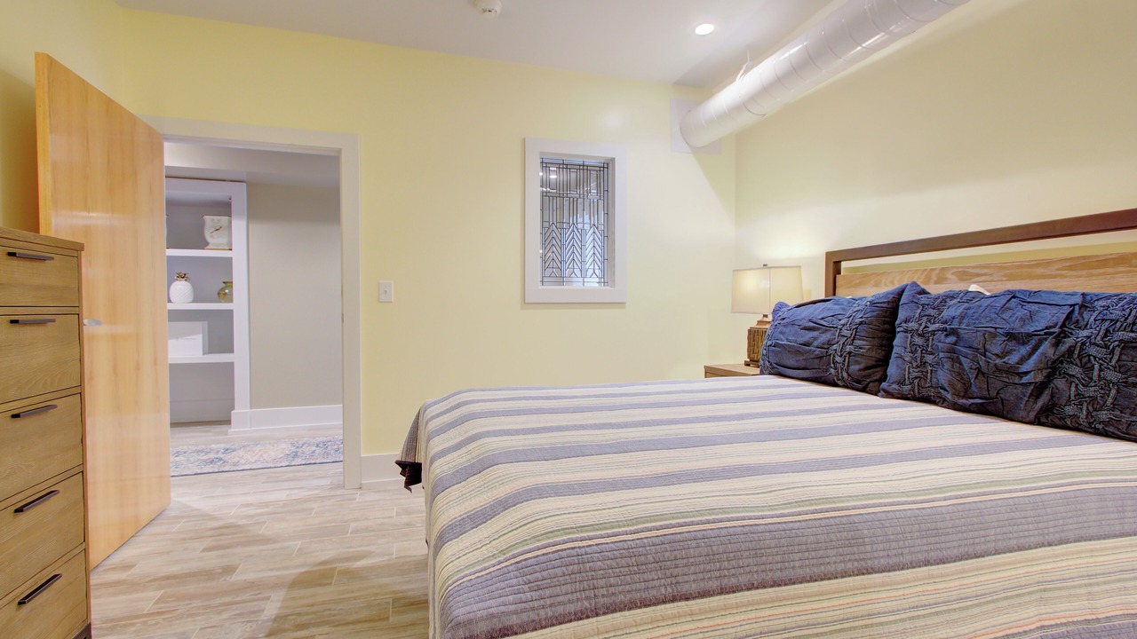 Photo of Bedroom in Charleston Historic District