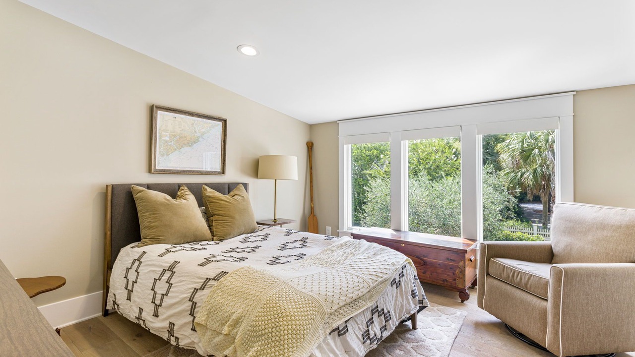 Photo of Bedroom in Old Village Historical District